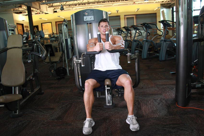 Pec deck: start position