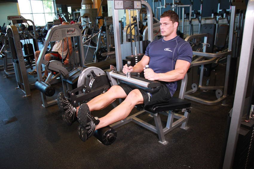 Seated leg curl: start position