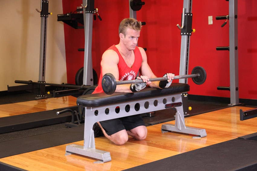 Reverse wrist curl: end position
